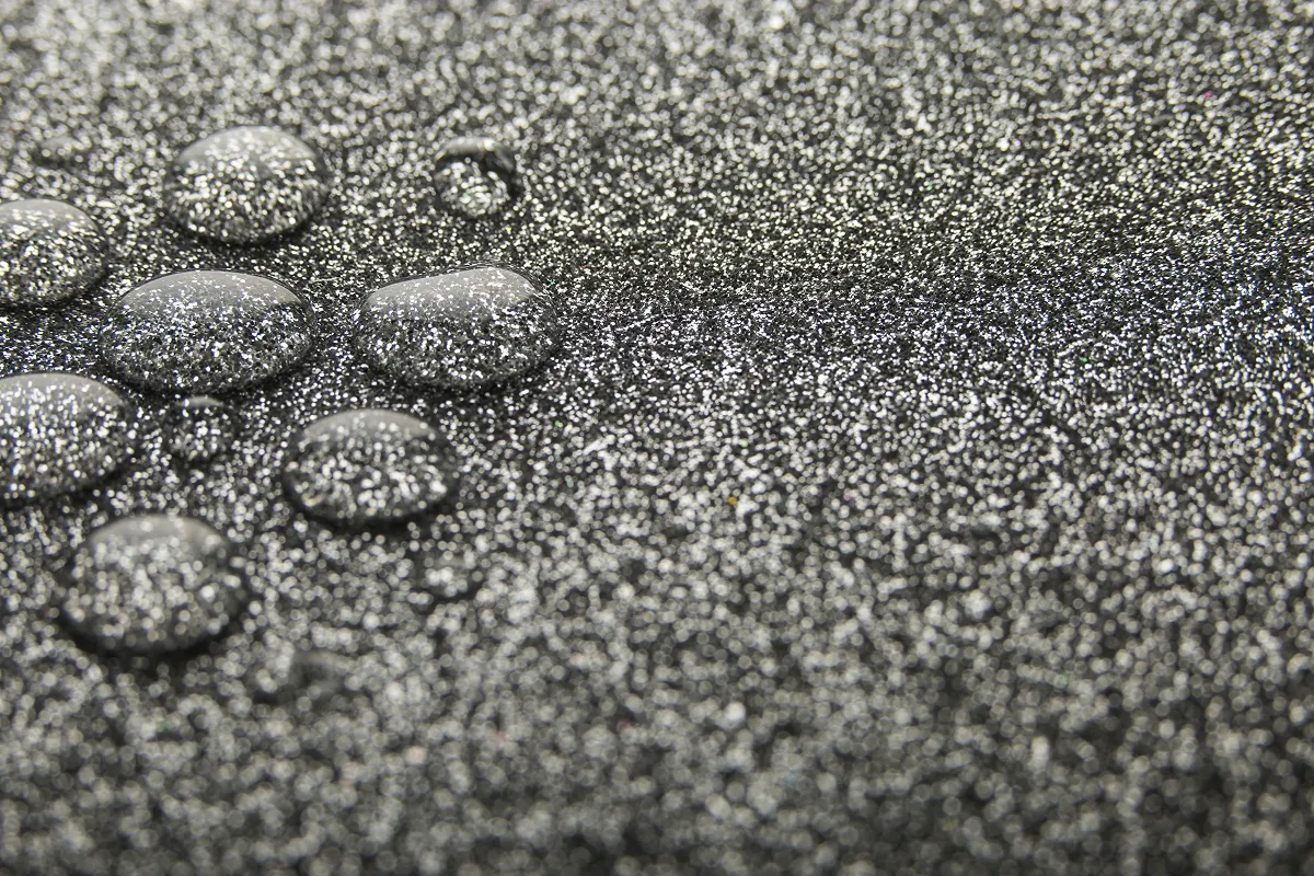 Водонепроницаема